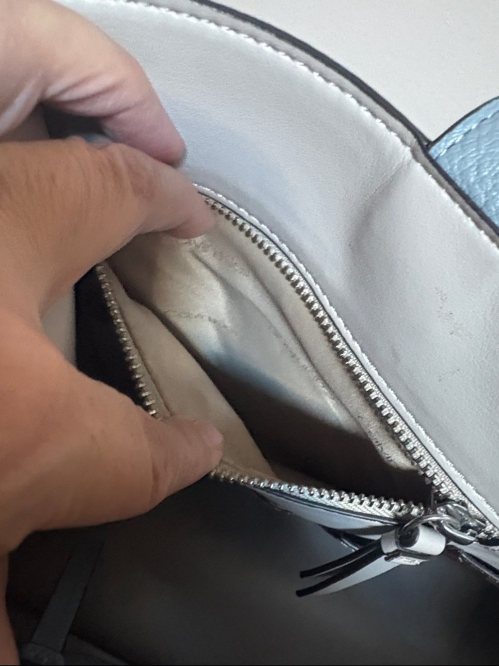 Calvin Klein commuter tote powder blue. - Picture 12 of 16